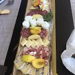 Pracatinat & Restaurant Hotel