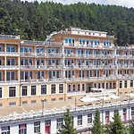 Pracatinat & Restaurant 3*