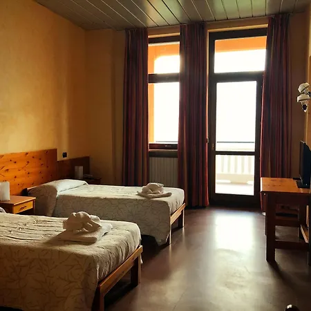 Pracatinat & Restaurant 3*