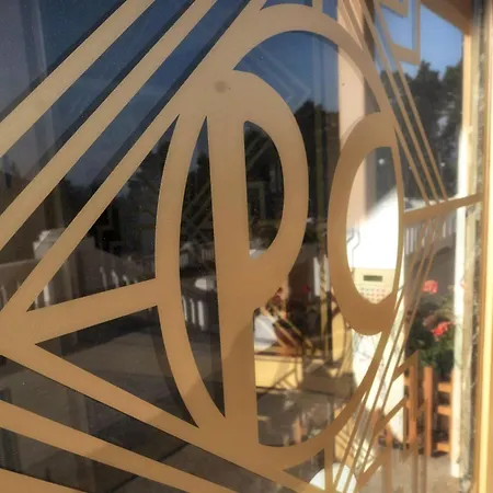 Pracatinat & Restaurant Hotel 3*