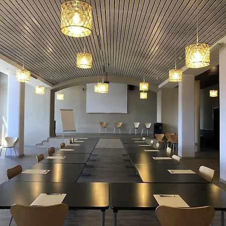호텔 Pracatinat & Restaurant 페네스트렐레