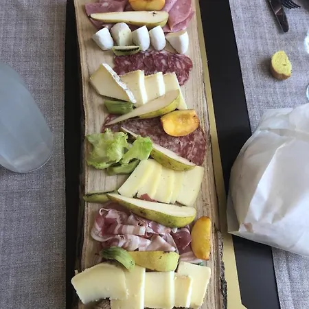 Pracatinat & Restaurant 3* 페네스트렐레
