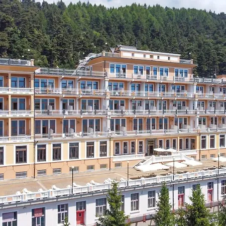 Hotel Pràcatinat Hotel&restaurant 3*