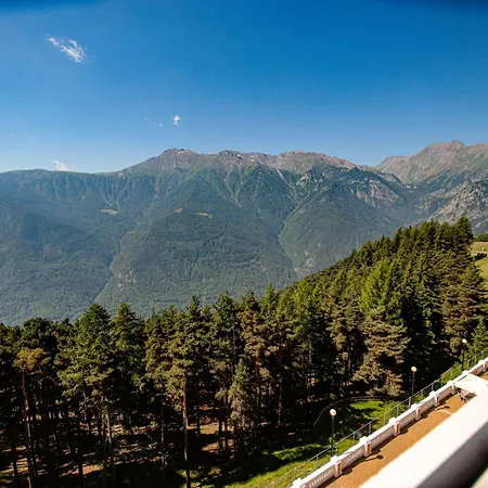 Hotel Pracatinat & Restaurant 3*