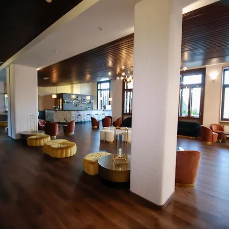 Pracatinat & Restaurant Hotel