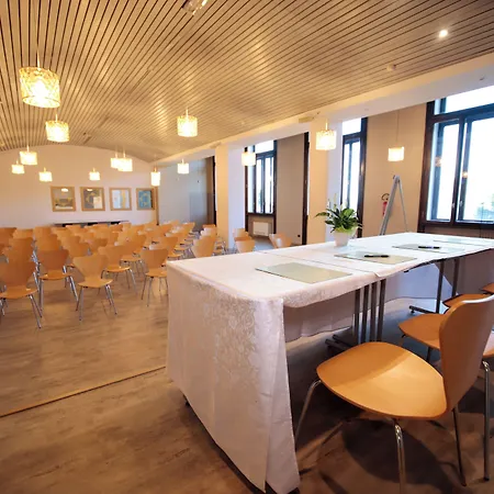 Hotel Pracatinat & Restaurant