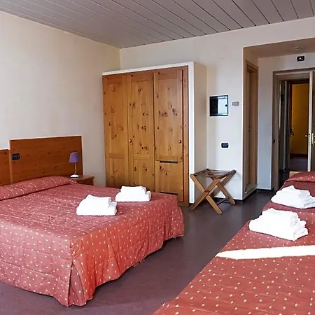 Otel Pracatinat & Restaurant