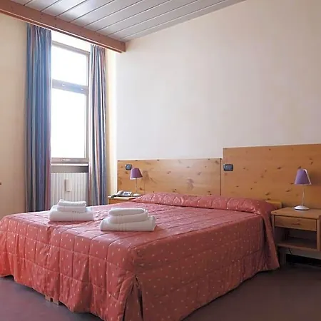 Pracatinat & Restaurant Otel Fenestrelle
